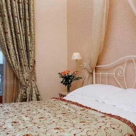 Bella Venezia Corfu (city)