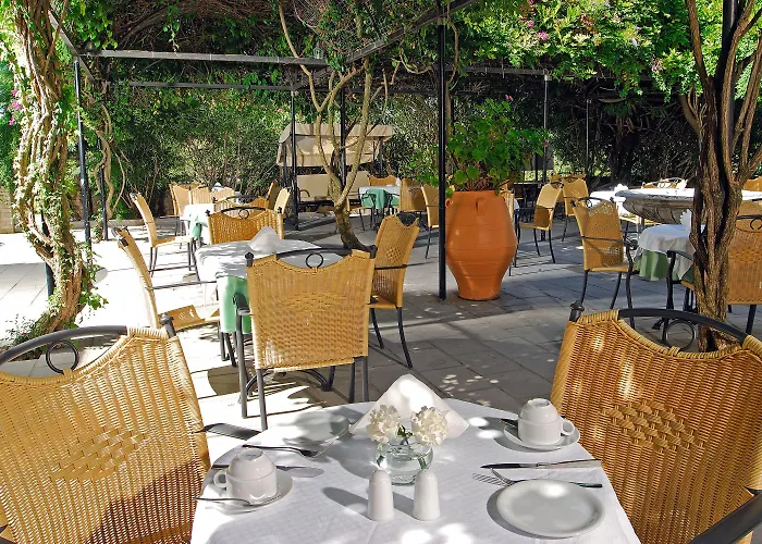 Отель Bella Venezia