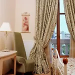 Отель Bella Venezia Corfu (city)